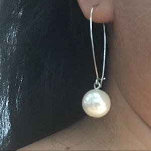 Claire’s Pearl Drop Earrings